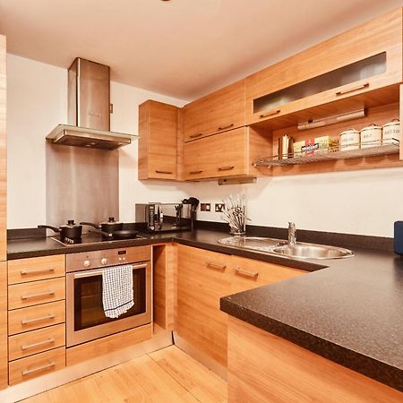 Deluxe City Apt, River Canal View& Free Parking! 리즈 외부 사진