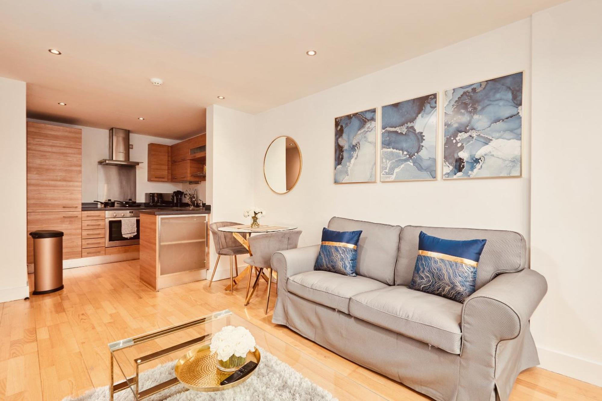 Deluxe City Apt, River Canal View& Free Parking! 리즈 외부 사진