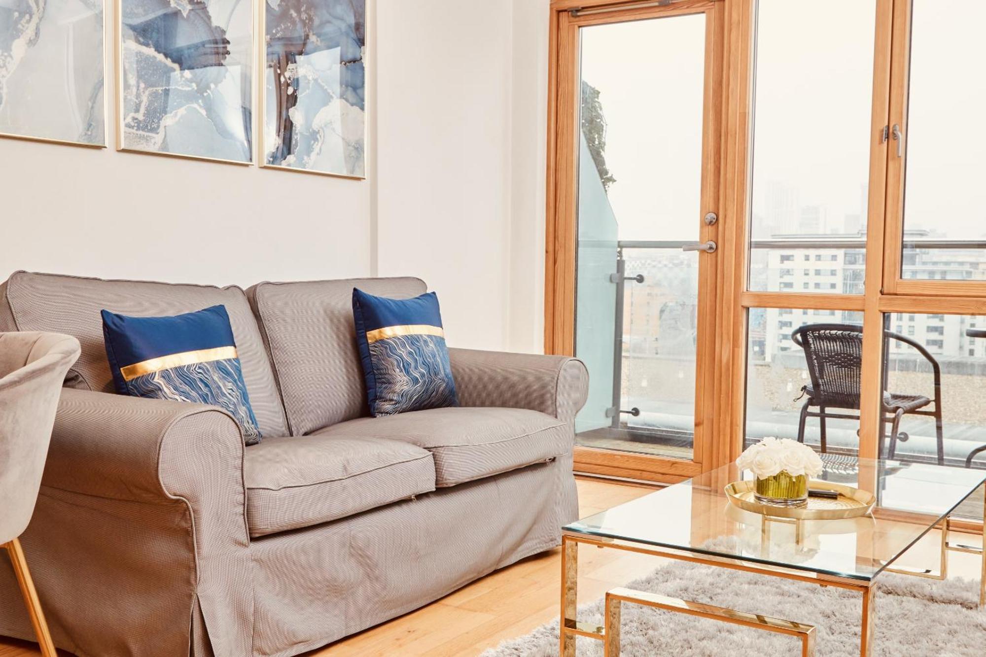 Deluxe City Apt, River Canal View& Free Parking! 리즈 외부 사진